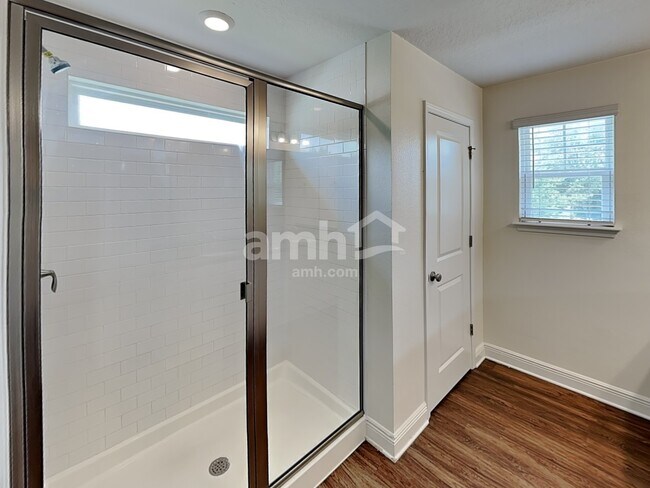 Building Photo - 761 Zarabrooke Ct