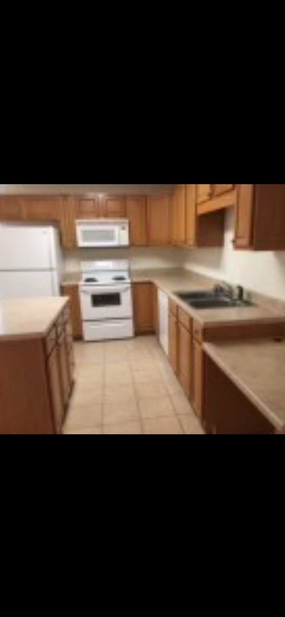 Building Photo - 905 Bagwell Dr