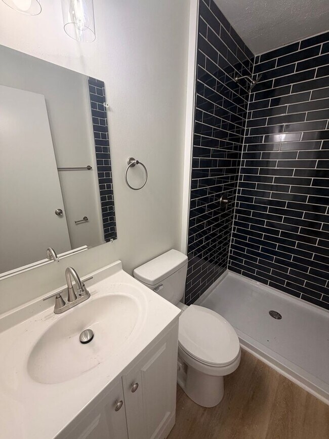 Building Photo - 7306 Nathan Hale Way