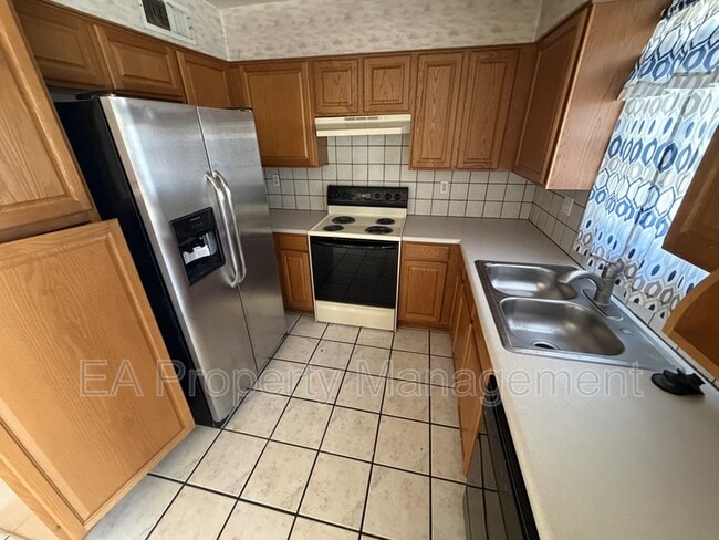 Building Photo - 1732 Muriel St NE