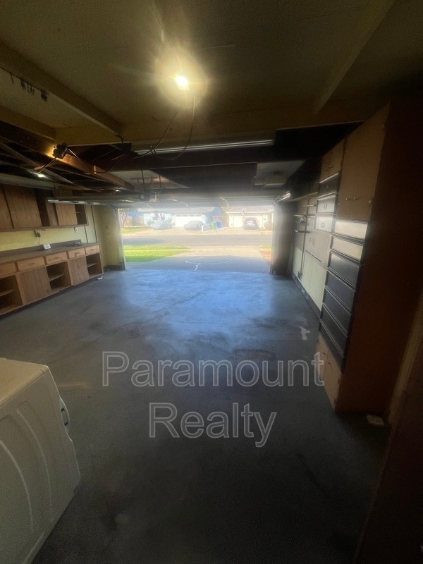 Building Photo - 7698 Redbud Ct