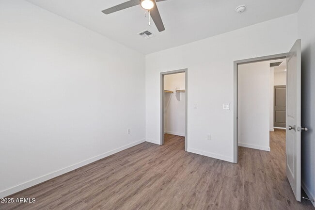 Building Photo - 2124 JENNIFER LYNN Way