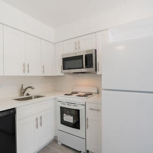 Primary Photo - 49 NE 2nd Ave