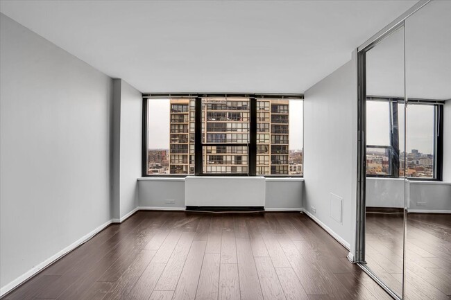Building Photo - 1560 N Sandburg Terrace
