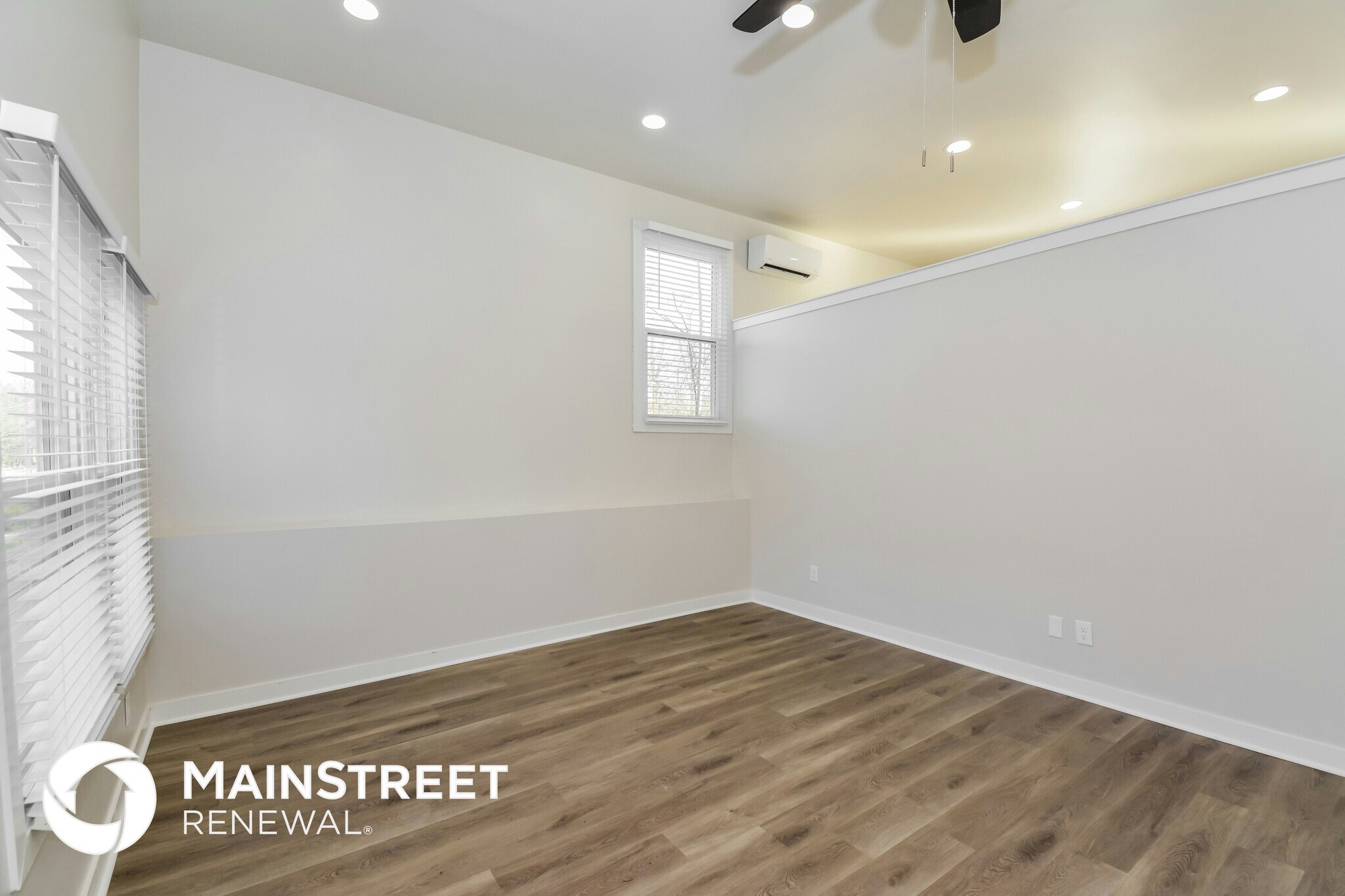 Building Photo - 4044 Elizabeth Dr
