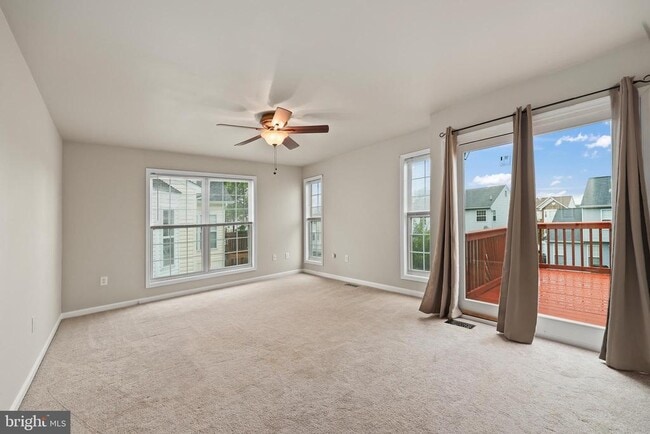 Building Photo - 16 Varone Dr