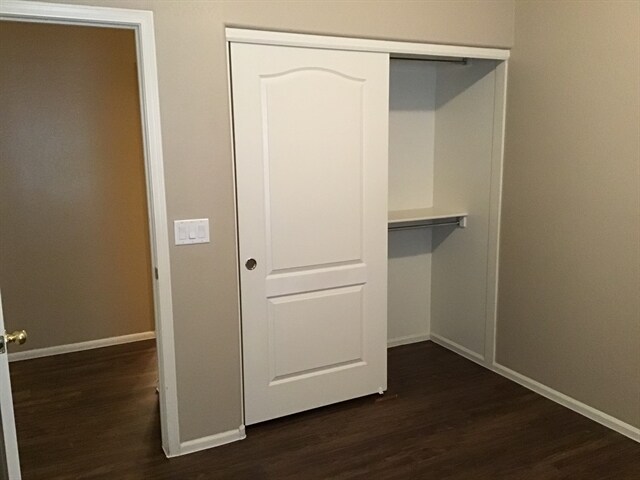 Building Photo - 10338 W Wood St