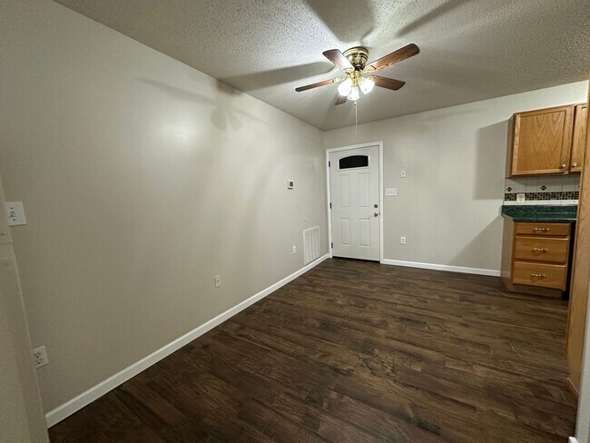 Building Photo - 256 Dumplin Ln