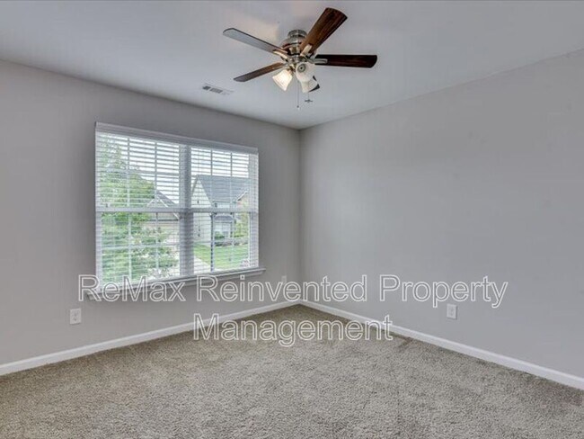 Building Photo - 314 Bella Rose Dr
