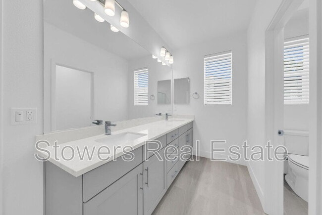 Building Photo - 3001 Ivory Ter