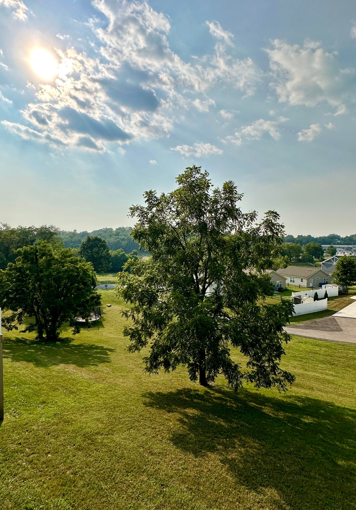 Beautiful greenspace out your back door - 2312 Belle Ave NE