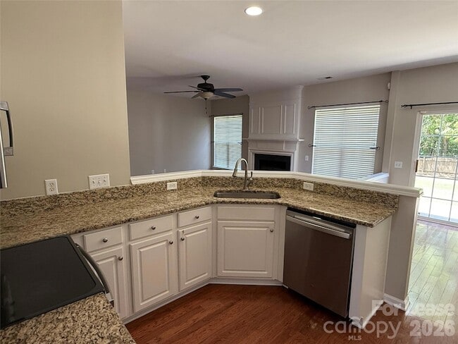 Building Photo - 8611 Dennington Grove Ln