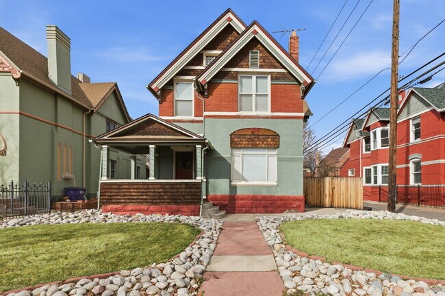Building Photo - Renovated Studio in Charming Victorian Home in Baker District