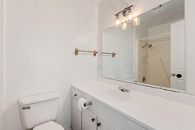 Building Photo - 302 Antler Dr