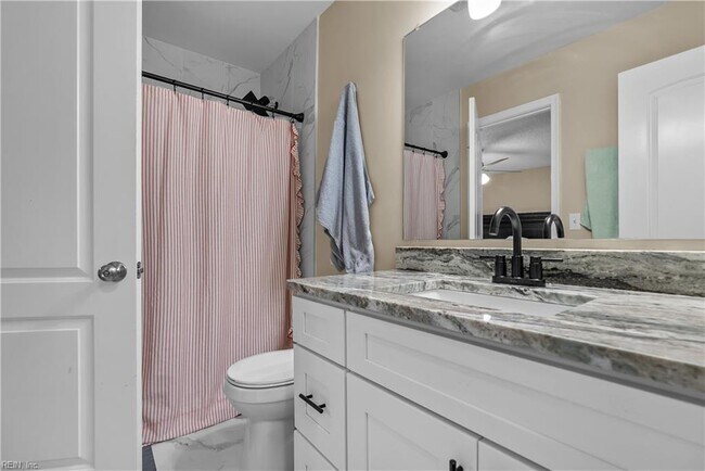 Building Photo - 3852 Danville Ct