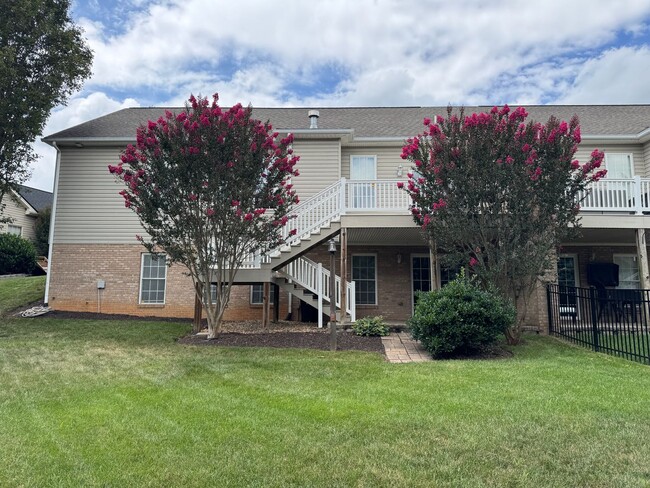 Building Photo - 51 Cambridge Cir