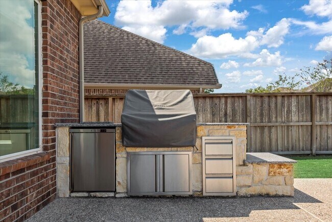 Building Photo - 4071 Northern Spruce Dr