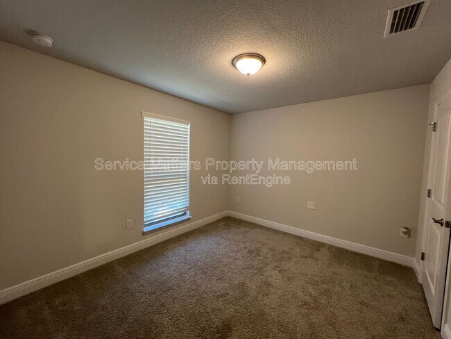 Building Photo - 5955 Parsonage Cir