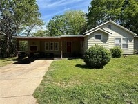 Building Photo - 628 N Mission Blvd