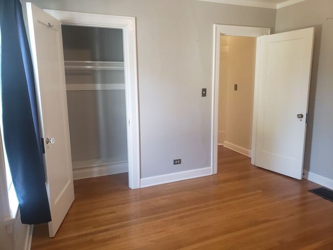 Building Photo - Charming Irvington Home with 3 Levels of L...