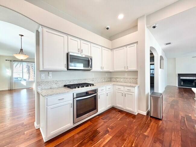 Building Photo - Spacious 5-Bedroom Rocklin Home with Private Backyard Oasis