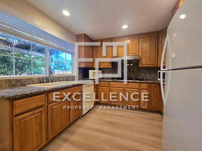 Building Photo - 1809 Mccluhan Way