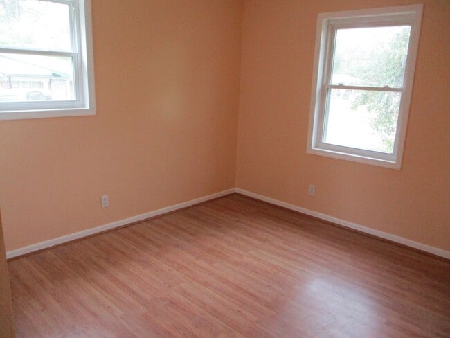 Building Photo - Updated 4 Bedroom Ranch in South Augusta