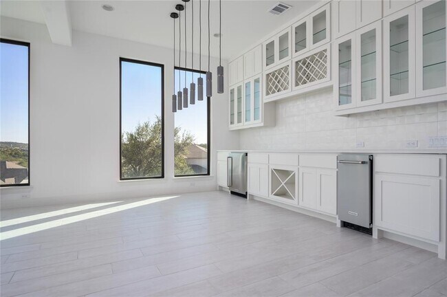 Building Photo - 19408 Summit Glory Trl