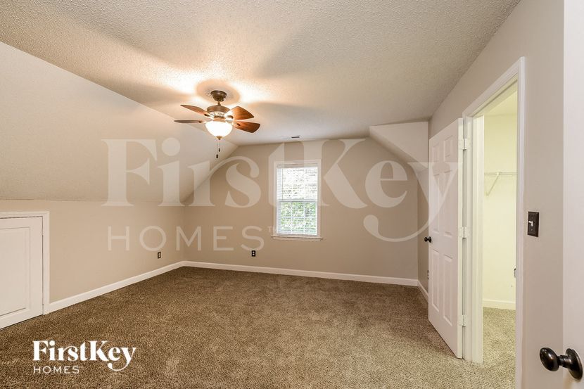 Building Photo - 270 Coghill Dr