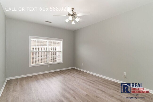 Building Photo - 1004 Briggs Ln