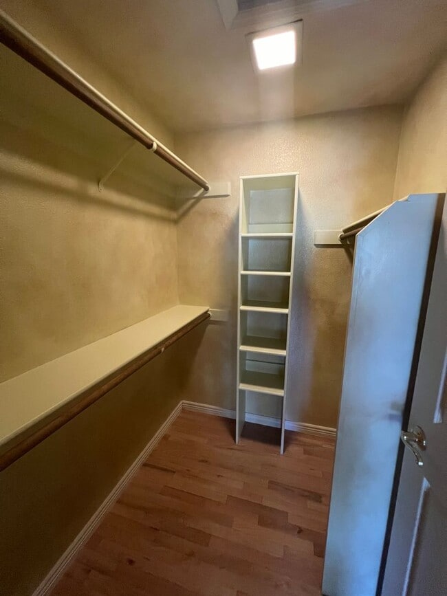 Building Photo - Long-term Rental, Procure Only