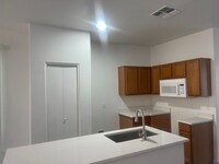Building Photo - 4 Bedroom