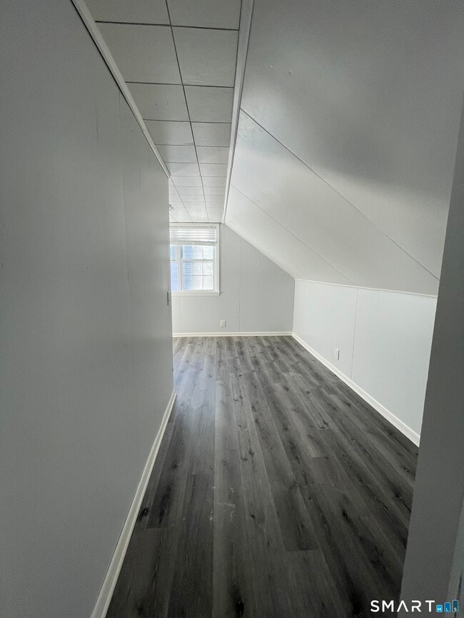 Building Photo - 250 Swanson Ave