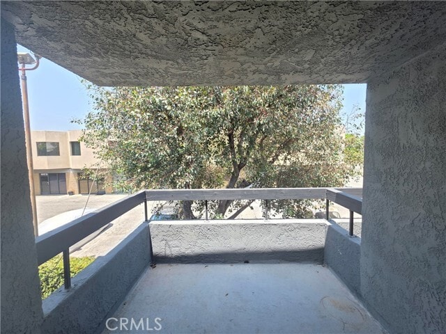Building Photo - 6911 Woodley Ave