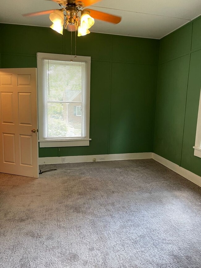 Building Photo - 3/2 Near UGA campus off Bloomfield Street - Available Early August 2026