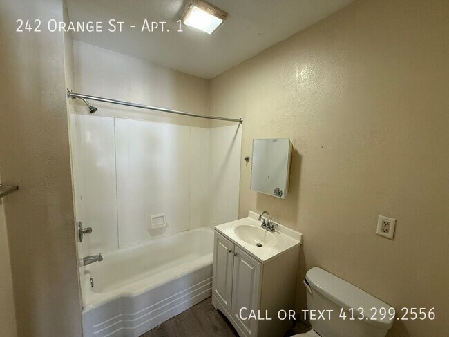 Building Photo - 242 Orange St