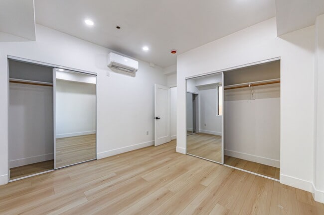 Building Photo - 1658 S. Hayworth