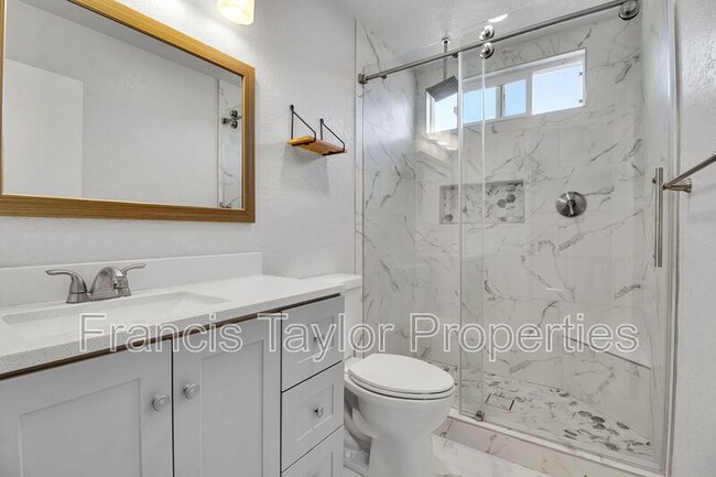 Building Photo - 2053 Habero Dr