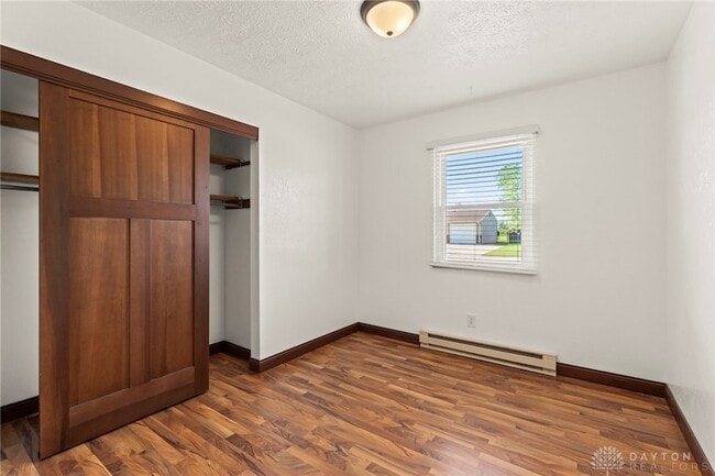 Building Photo - 10975 Comanche Dr