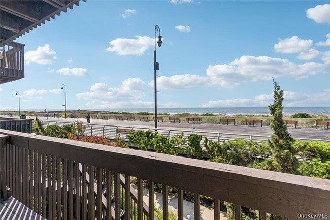 Building Photo - 623 Oceanfront