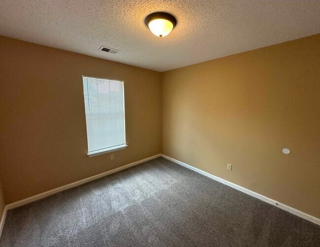 Building Photo - 7667 Baysweet Dr