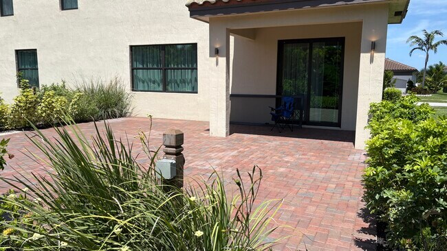 Building Photo - 3155 Streng Ln