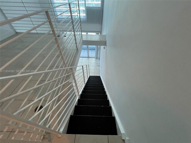 Building Photo - 60 SW 13th St