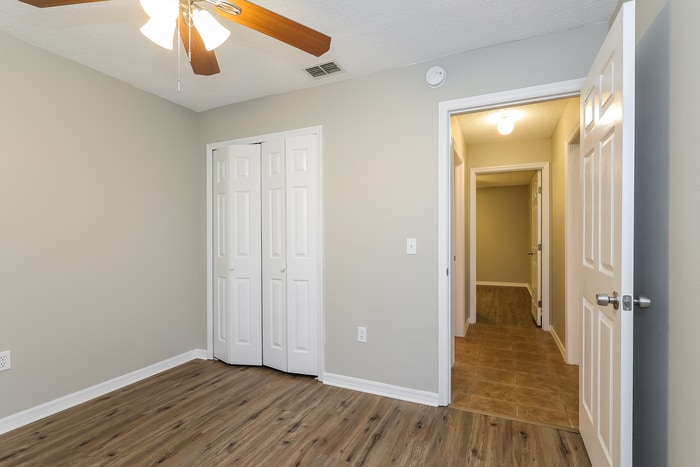 Building Photo - 2345 Captain Dr