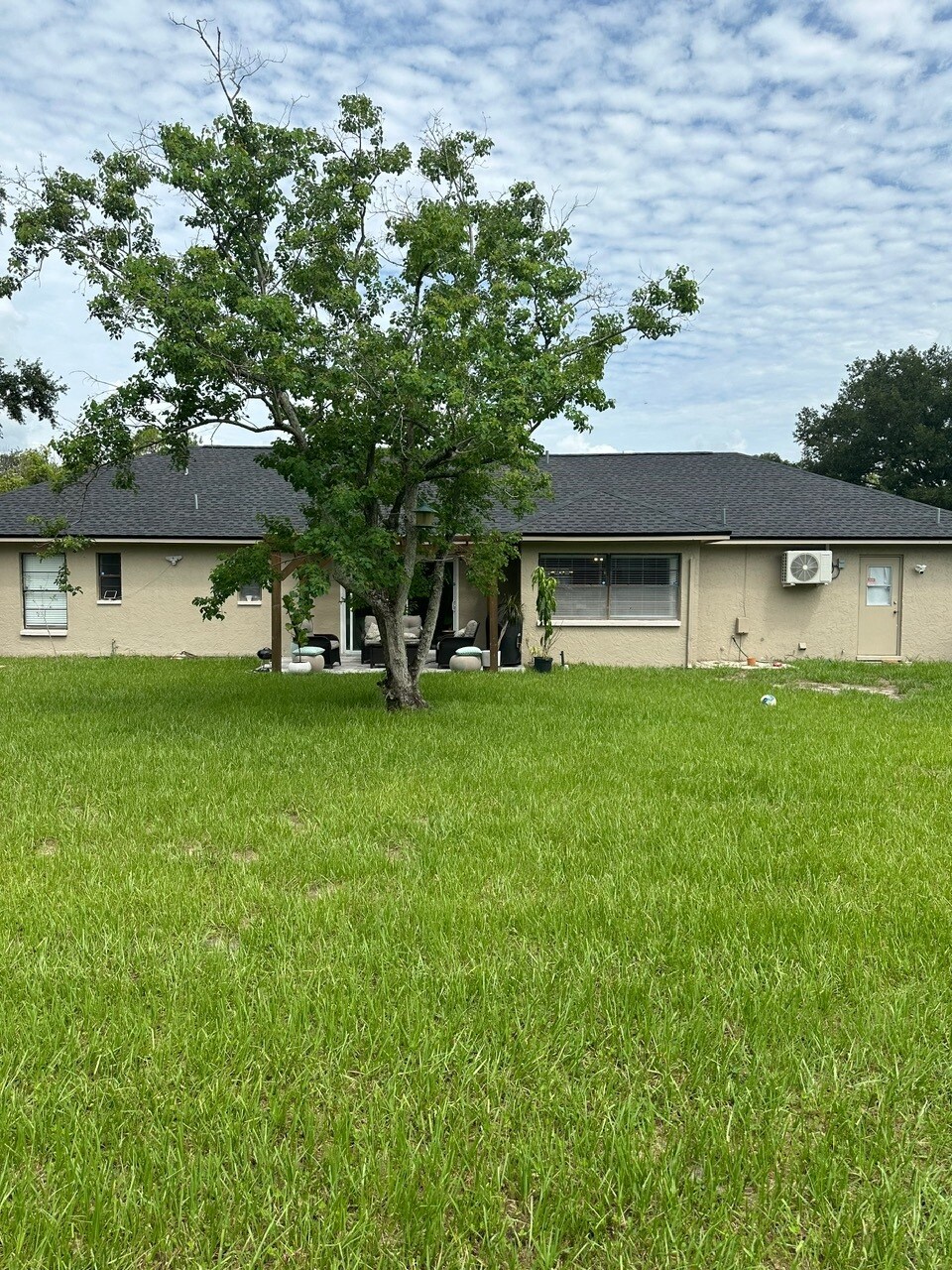 Building Photo - 7216 Woodbrook Dr