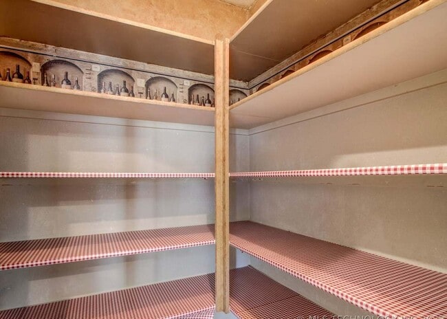 Building Photo - 12414 S Cedar Ave