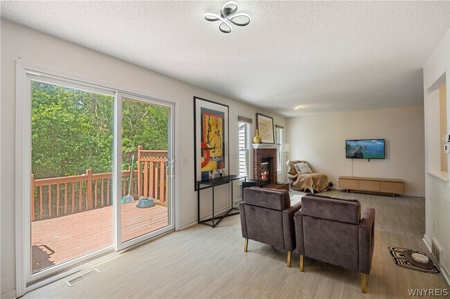 Building Photo - 5411 Village Station Cir
