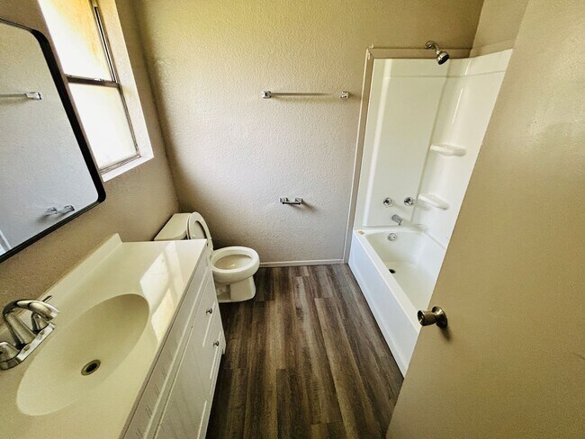 Building Photo - 4802 Pepper Mill Hollow