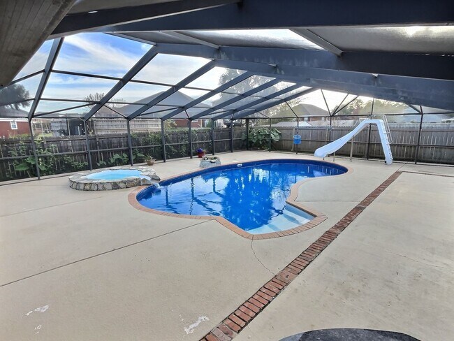 Building Photo - 4-BD, 3-BA Brick Home North of I10 in Biloxi's Shadow Creek Subdivision