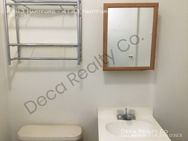 Building Photo - 1 Bedroom Apartment For RENT